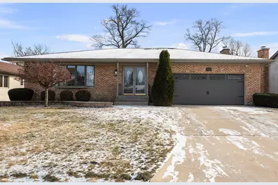 4074 4th Street B, East Moline, IL 61244 - Photo 1