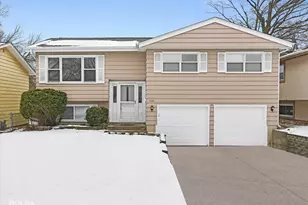 1216 E Elm St, Wheaton, IL 60189 - Photo 1