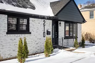 210 N Russel St, Mount Prospect, IL 60056 - Photo 1