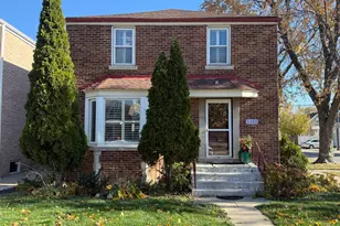 3333 S 58th Ct, Cicero, IL 60804 - Photo 1