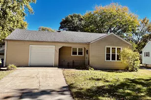 1370 Lennington Cir NE, Kankakee, IL 60901 - Photo 1