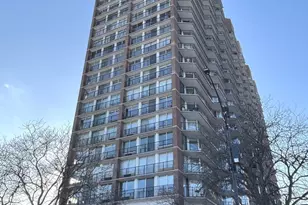 4170 N Marine Dr, Chicago, IL 60613 - Photo 1