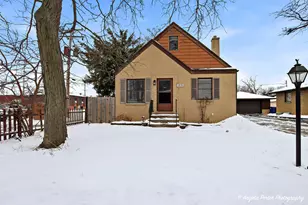 1810 Linden Ave, Waukegan, IL 60087 - Photo 1