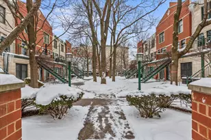 1812 S Dearborn St, Chicago, IL 60616 - Photo 1