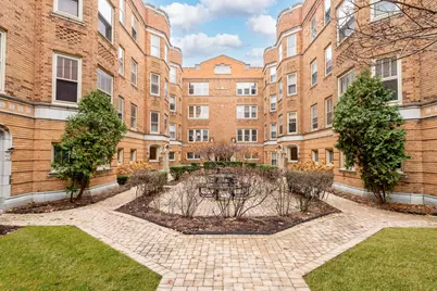 617 Washington Boulevard #2N, Oak Park, IL 60302 - Photo 1