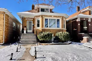 3104 N 76th Ct, Elmwood Park, IL 60707 - Photo 1