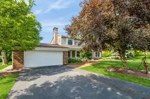 7820 Forestview Dr, Orland Park, IL 60462 - Photo 1