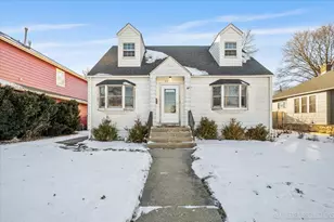 412 Richards St, Geneva, IL 60134 - Photo 1