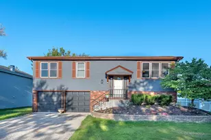 20052 S Sycamore Dr, Frankfort, IL 60423 - Photo 1