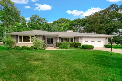 399 Knollwood Court, Palatine, IL 60067 - Photo 1
