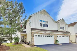 1961 Cobblestone Dr, Carpentersville, IL 60110 - Photo 1