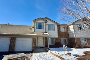 1744 Chesapeake Ln, Schaumburg, IL 60193 - Photo 1