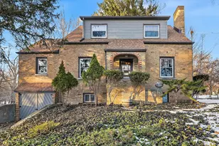 4640 Lee Ave, Downers Grove, IL 60515 - Photo 1