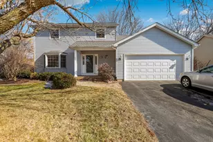 425 Cambridge Ave, Elburn, IL 60119 - Photo 1