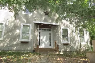 2928 E 15th Rd, Ottawa, IL 61350 - Photo 1