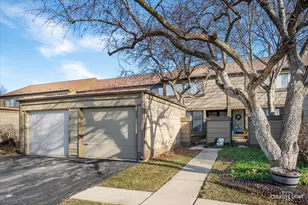 111 Aberdeen Ct, Geneva, IL 60134 - Photo 1
