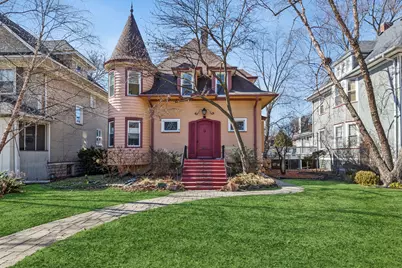 721 N Grove Avenue, Oak Park, IL 60302 - Photo 1