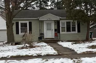 414 Cleveland Ave, Batavia, IL 60510 - Photo 1