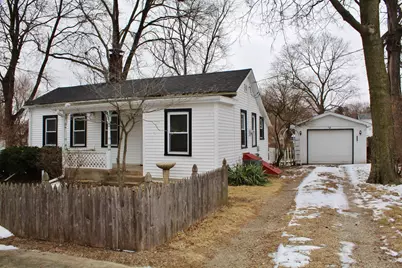 108 N Van Buren Street, Newark, IL 60541 - Photo 1