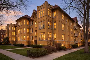 38 Washington Blvd, Oak Park, IL 60302 - Photo 1