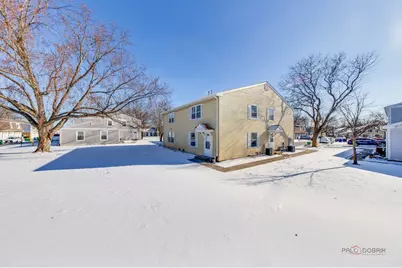 233 Winfield Court #233, Vernon Hills, IL 60061 - Photo 1