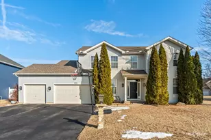 951 Canyon Trl Ct, Yorkville, IL 60560 - Photo 1