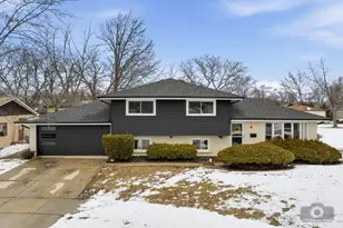 9930 La Reina Ct, Orland Park, IL 60462 - Photo 1