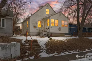 609 S Monroe St, Streator, IL 61364 - Photo 1