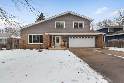 138 Oak Street, Lake Zurich, IL 60047 - Photo 1