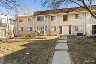 2928 Roberts Dr, Woodridge, IL 60517 - Photo 1