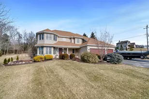 9345 N Oakleaf Ct, Byron, IL 61010 - Photo 1