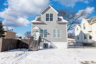 606 Bellwood Ave, Bellwood, IL 60104 - Photo 1