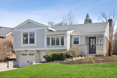 271 Sunset Avenue, Glen Ellyn, IL 60137 - Photo 1