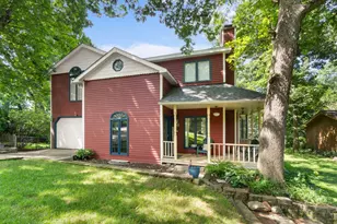 216 Hickory Rd, Oakwood Hills, IL 60013 - Photo 1