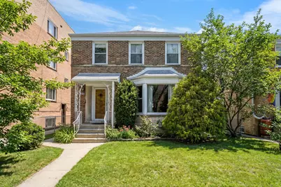 5706 N Mozart Street, Chicago, IL 60659 - Photo 1