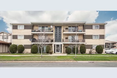 9407 S Roberts Road #3SE, Hickory Hills, IL 60457 - Photo 1