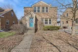 515 W 2nd St, Genoa, IL 60135 - Photo 1