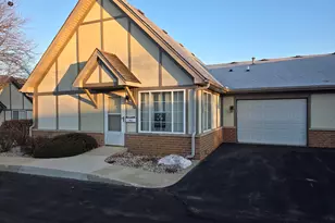 1684 Willow Cir Dr, Crest Hill, IL 60403 - Photo 1