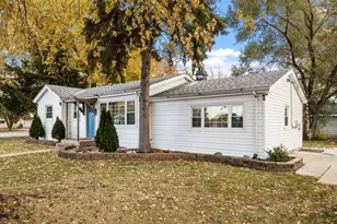 8602 S Oak Park Ave, Burbank, IL 60459 - Photo 1