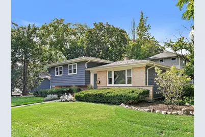 465 Cottage Avenue, Glen Ellyn, IL 60137 - Photo 1