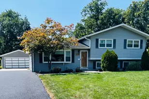 529 Meadow Ln, Lisle, IL 60532 - Photo 1