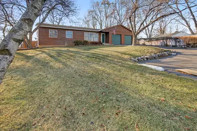 934 Highland Road, Mundelein, IL 60060 - Photo 1