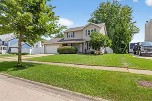 606 Briarwood Ct, Elwood, IL 60421 - Photo 1