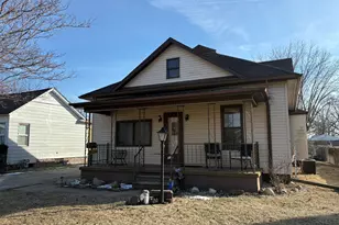 509 W Grant St, Streator, IL 61364 - Photo 1