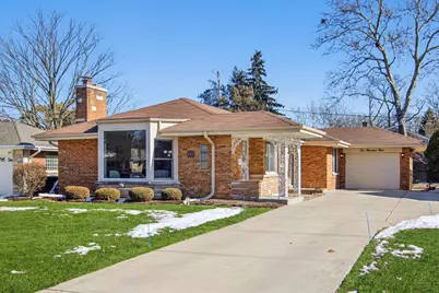 209 N Maison Court, Elmhurst, IL 60126 - Photo 1