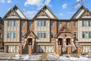 38 Bluestone Dr, Saint Charles, IL 60174 - Photo 1