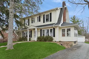 917 Division St, Lisle, IL 60532 - Photo 1