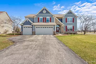 601 Meade Blvd, North Aurora, IL 60542 - Photo 1