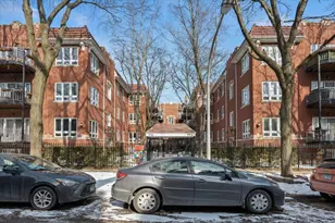 912 W Agatite Ave, Chicago, IL 60640 - Photo 1