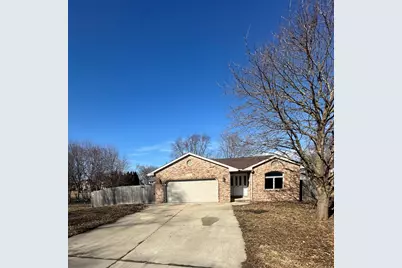 902 E Washington Street, Leroy, IL 61752 - Photo 1